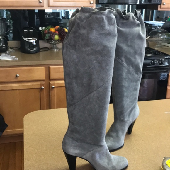 NWOT MICHAEL KORS KNEE HIGH SUEDE BOOTS - Picture 3 of 9